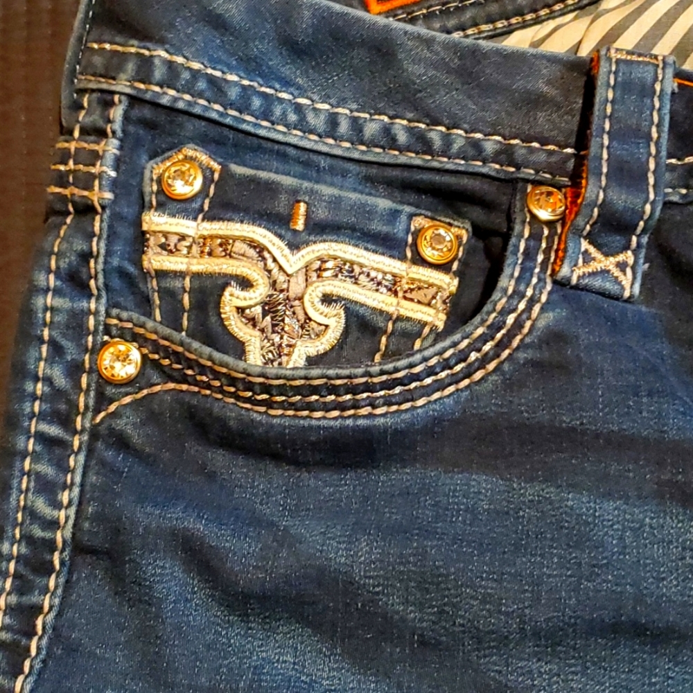 Rock revival  capri shorts - Picture 7 of 7